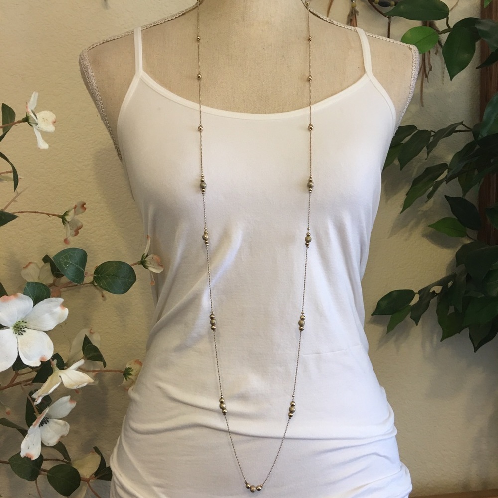 Vintage 90s Claireโs gold ball long necklace